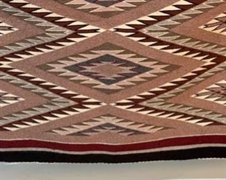 6ft Authentic Navajo Eye Dazzler Rug Native American	76x54in	HxWxD
