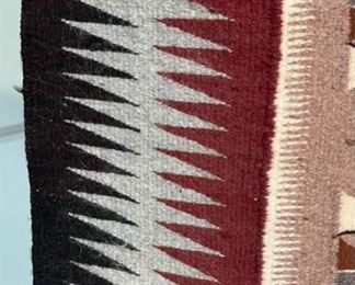 6ft Authentic Navajo Eye Dazzler Rug Native American	76x54in	HxWxD
