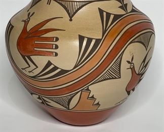 Sofia Medina Zia Pueblo  Polychrome Pot  Native American Pottery Birds	11.5in H x 12in Diameter at widest point	
