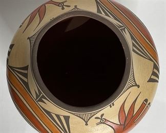 Sofia Medina Zia Pueblo  Polychrome Pot  Native American Pottery Birds	11.5in H x 12in Diameter at widest point	
