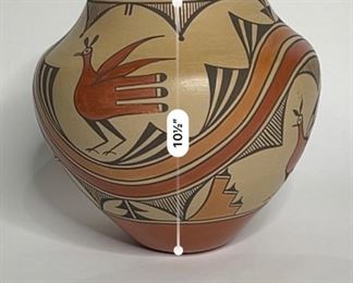 Sofia Medina Zia Pueblo  Polychrome Pot  Native American Pottery Birds	11.5in H x 12in Diameter at widest point	
