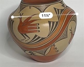 Sofia Medina Zia Pueblo  Polychrome Pot  Native American Pottery Birds	11.5in H x 12in Diameter at widest point	
