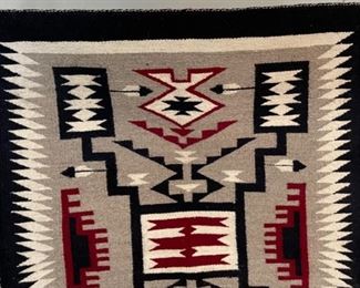 Authentic Navajo Storm Pattern Rug Native American	34x25in	
