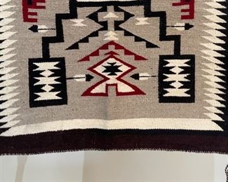 Authentic Navajo Storm Pattern Rug Native American	34x25in	
