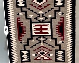 Authentic Navajo Storm Pattern Rug Native American	34x25in	
