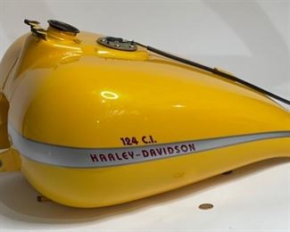 Harley Davidson 124 CI Gas Tank Yellow	12x16.5x22in	HxWxD
