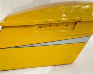 Harley Davidson Hard Saddlebags Custom Yellow Saddle Bags	15x8.5x27in	HxWxD
