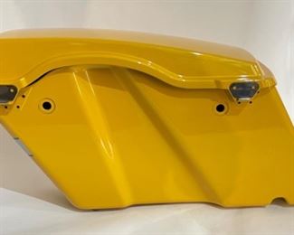 Harley Davidson Hard Saddlebags Custom Yellow Saddle Bags	15x8.5x27in	HxWxD
