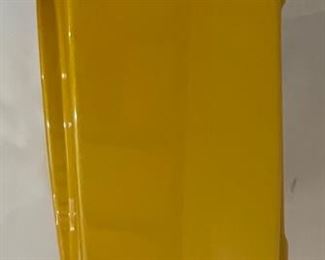 Harley Davidson Hard Saddlebags Custom Yellow Saddle Bags	15x8.5x27in	HxWxD
