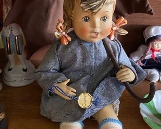 Goebel "Umbrella Girl”,