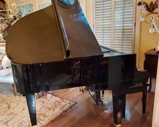 Glamorous Kawai GR 1 Polished Ebony Grand Piano with Bench