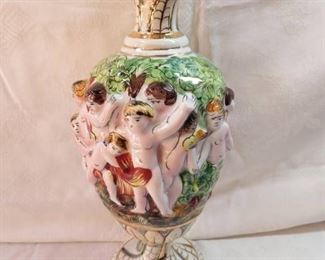 Large Vintage Capodimonte Bernini Italy Vase Cherubs