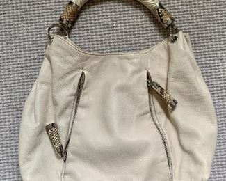 Michael Kors Tonne Leather Hobo