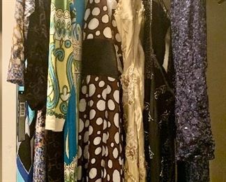 Women's clothing sizes 2,4