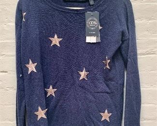 Bloomingdales cashmere sweater NWT