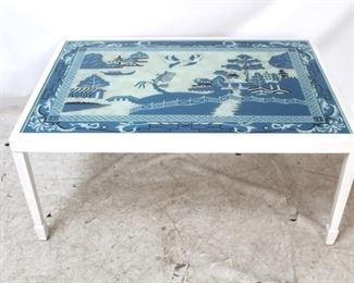 520 - Chelsea House Blue Willow coffee table 19 x 43 x 29