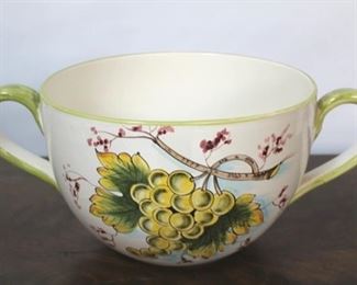 570 - Chelsea House large handled bowl Made in Italy 12 x 8 1/2