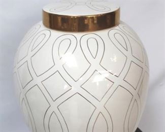 830 - Chelsea House large ginger jar 17 x 12 1/2