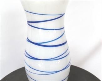 867 - Chelsea House glass vase 15 1/2" tall