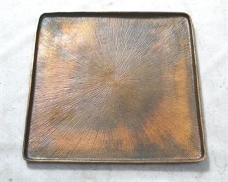 935 - Chelsea House metal tray 19 1/2 x 19 1/2
