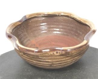 950 - Chelsea House pottery planter 10 1/2" round