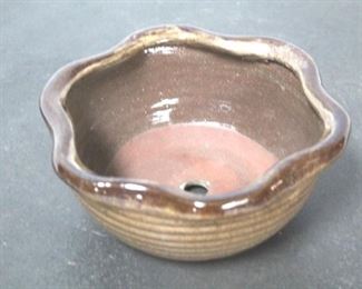 974 - Chelsea House pottery planter 8" round