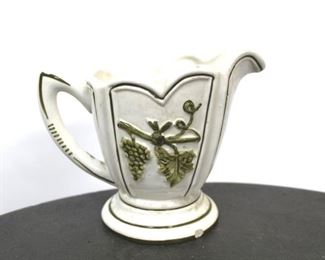 1086 - Chelsea House ceramic pitcher 5 1/2" tall
