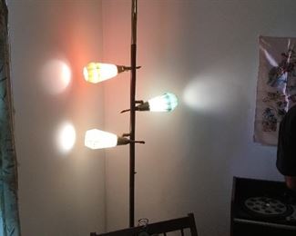 Antique/Vintage Pole Compression Lamp. Glass Shades. Works! 