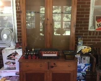 Antique/Vintage Gun Cabinet 