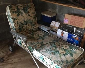 Vintage Aluminum Lounge Chair!  