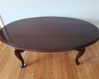 Oval Cocktail Table
https://ctbids.com/#!/description/share/1017352