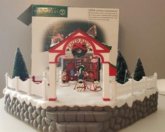 Dept. 56 "Village Animated Photo with Santa" https://ctbids.com/#!/description/share/1017355
