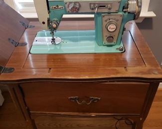 Fleetwood Sewing Machine & Cabinet
https://ctbids.com/#!/description/share/1017377