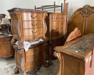 7-piece Lion Paw California King Bedroom Suit