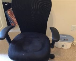 Rolling Office chair - 1 of 2 in office