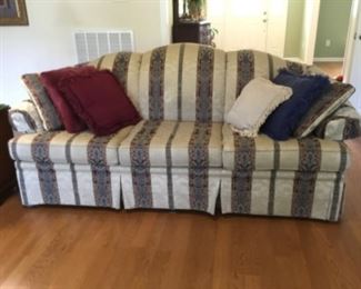 Sofa - is NOT pull out bed