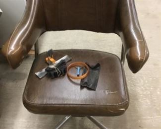 3 chairs go with table in previous picture