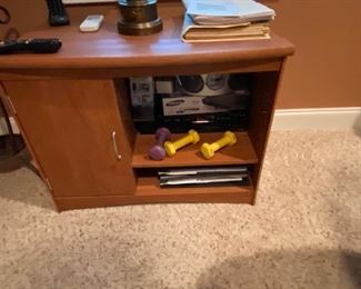 Oak End table 31"x21"x24"