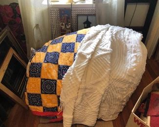 blankets and quilts