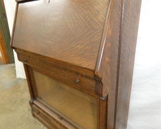 VIEW 2 RIGHTSIDE OAK BOOKCASE DESK