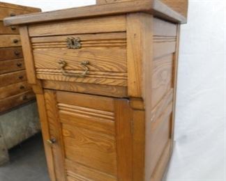 VIEW 2 W/BACKSPLASH & DRAWER