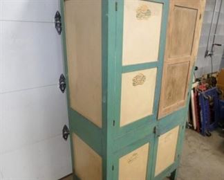 VIEW 2 LEFTSIDE PRIM. PIE SAFE