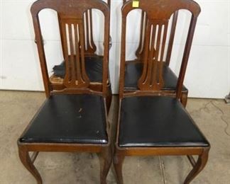SET OF 4 MATCHING OAK T BACK CHAIRS