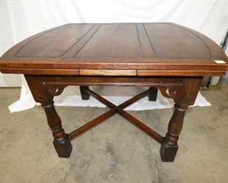 44IN. OAK ENGLISH PUB TABLE