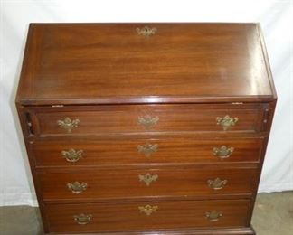 37X42 MAH. DROPFRONT DESK