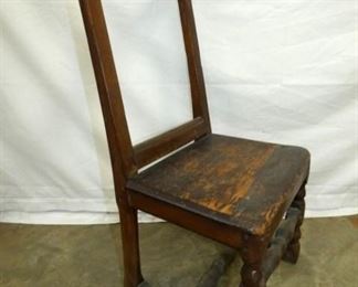 VIEW 2 PEGGED/MORDEST CHAIR