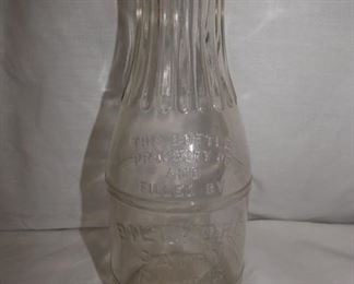 1QT. EMB. PROPERTY BILTMORE FARMS BOTTLE