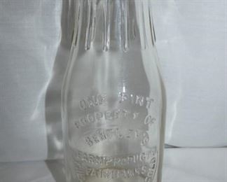 1PT. BENTLEY'S FARMS PRODUCTS BOTTLE 
