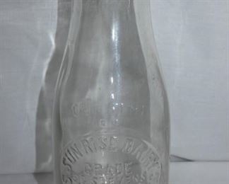 1PT. SUNRISE DAIRY EMB. MILK BOTTLE 