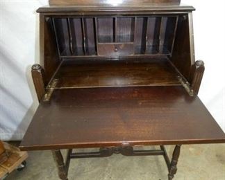 VIEW 2 INSIDE W/ PEGION HOLES